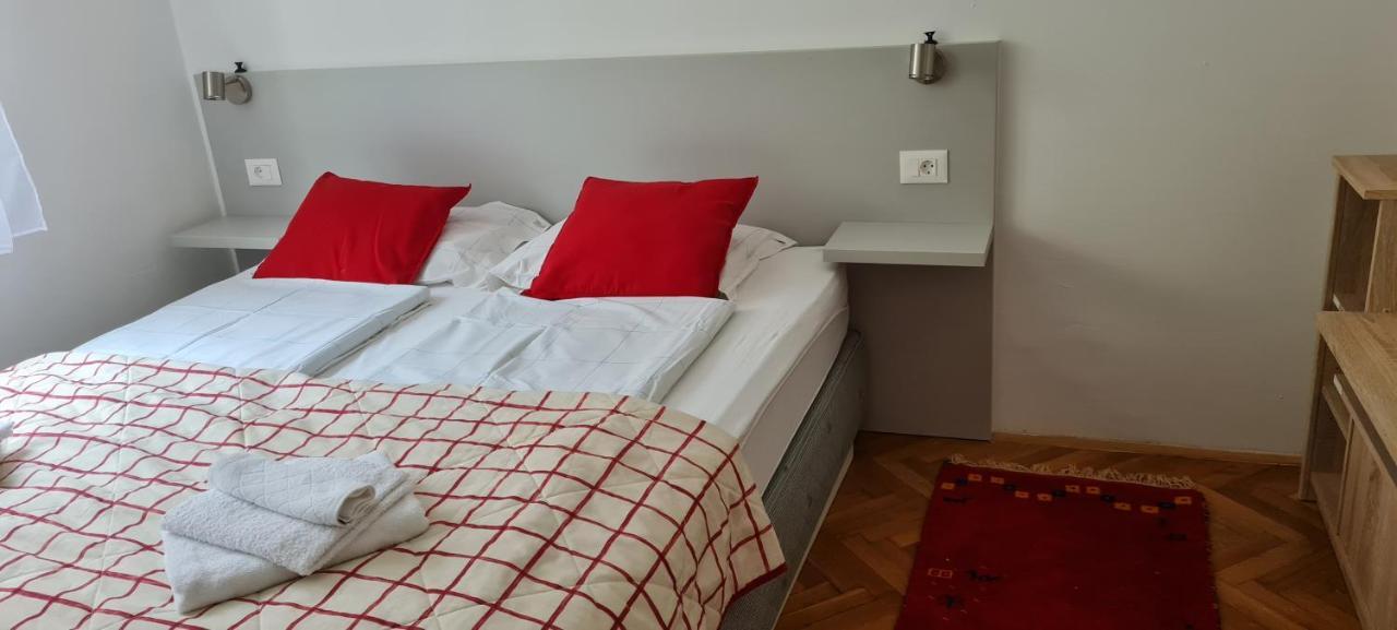 Appartement Sara à Mostar Extérieur photo