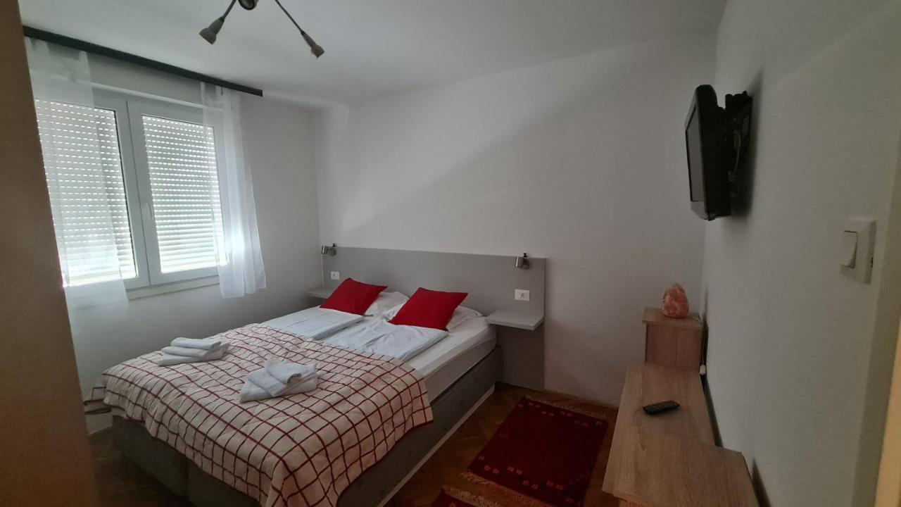 Appartement Sara à Mostar Extérieur photo